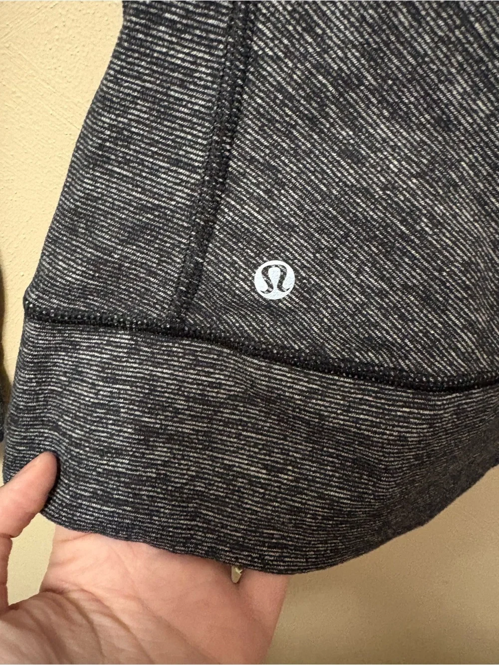Lululemon Race Your Pace Long Sleeve Wee Stripe Black Heathered Black Size 2